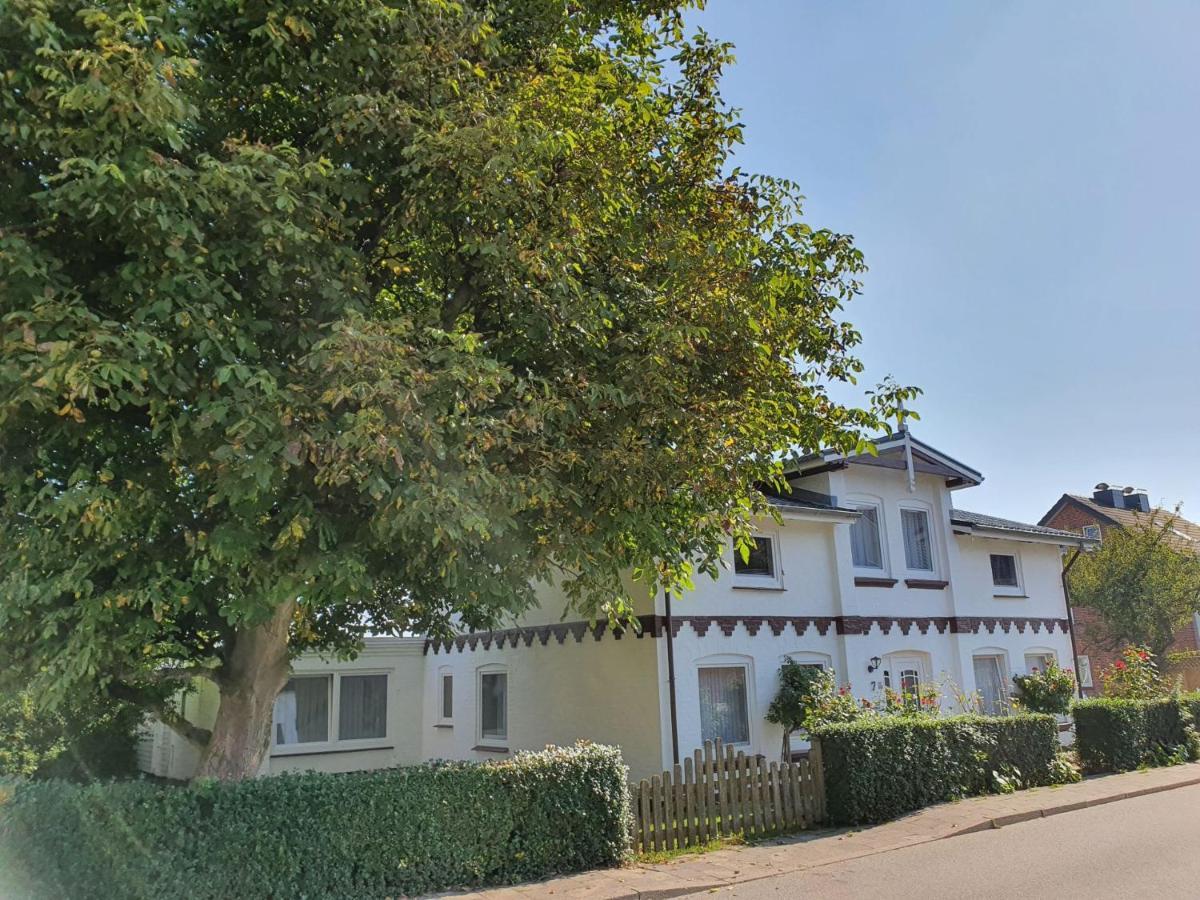 Hagelstein III "Herzmuschel" Dahme  Buitenkant foto